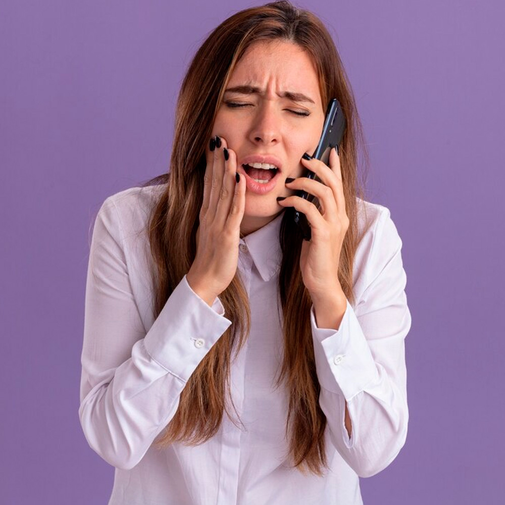 Llamar por telefono CLÍNICA DENTAL LETAMENDIA